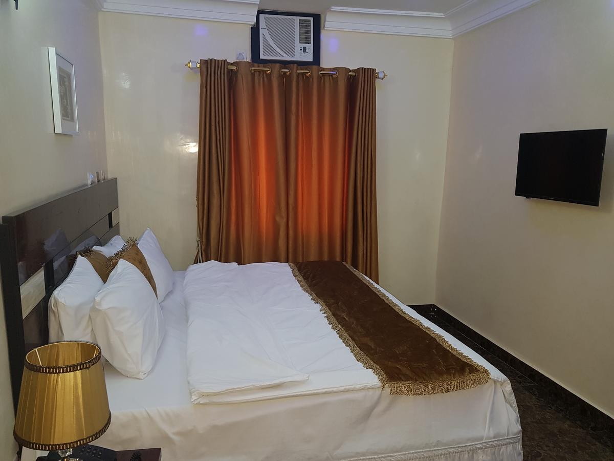 The Resident Hotel Owerri Luaran gambar
